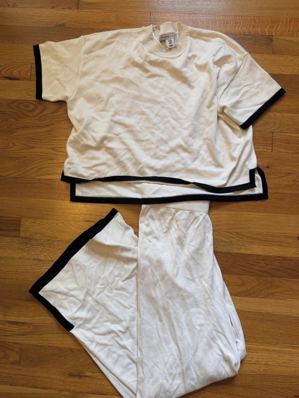 Sincerely Jules Cream Matching Set with Black Trim